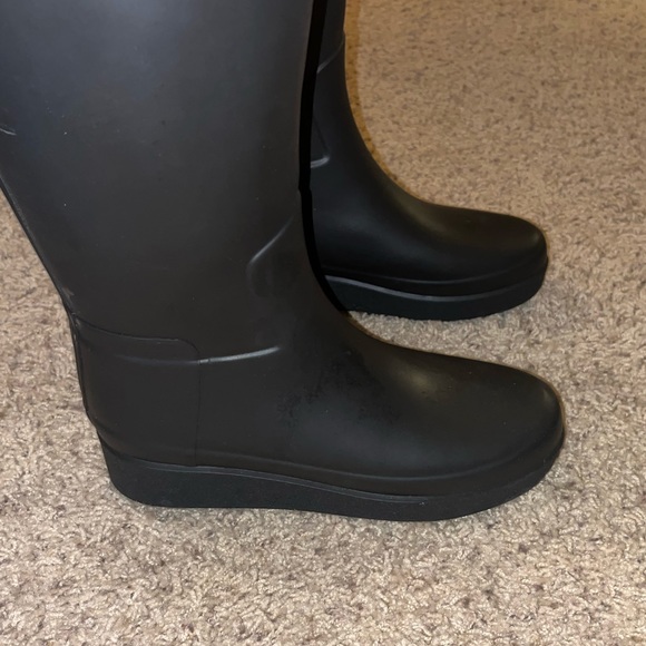 Womens Hunter Black Rain Boots - Picture 2 of 6